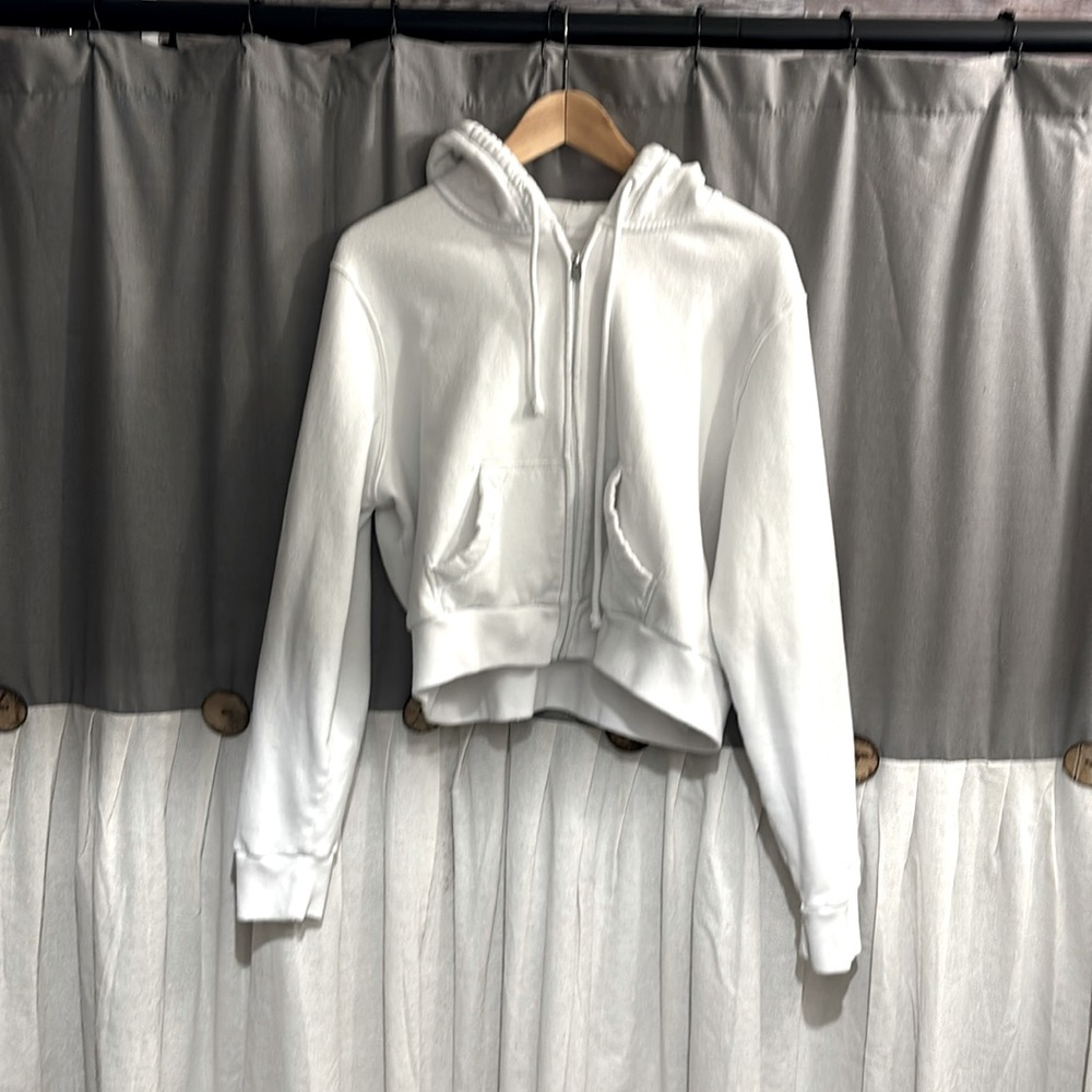 Hollister crop hoodie xl